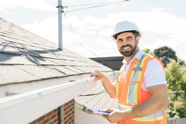 Best Roof Gutter Cleaning  in Tanglewilde, WA